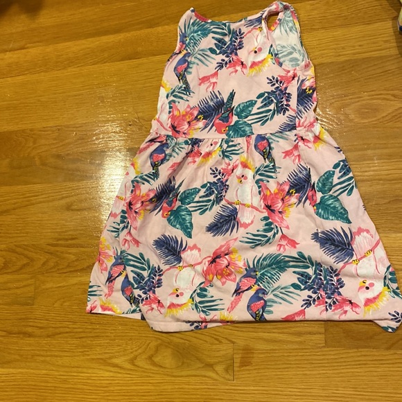 Size 6-8, Good condition - Picture 3 of 3